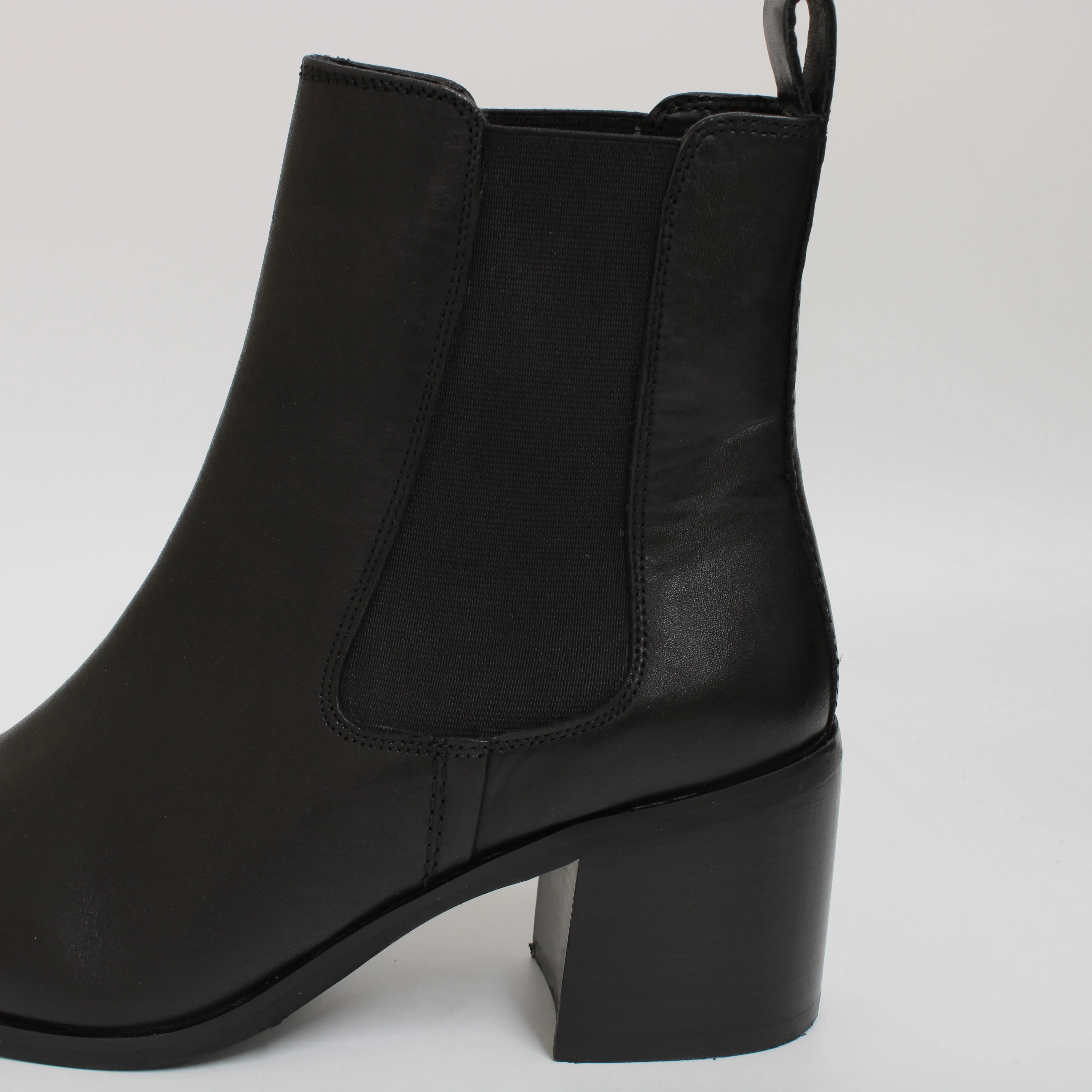 Block Heel Chelsea Boots - Womens Office - Black Leather