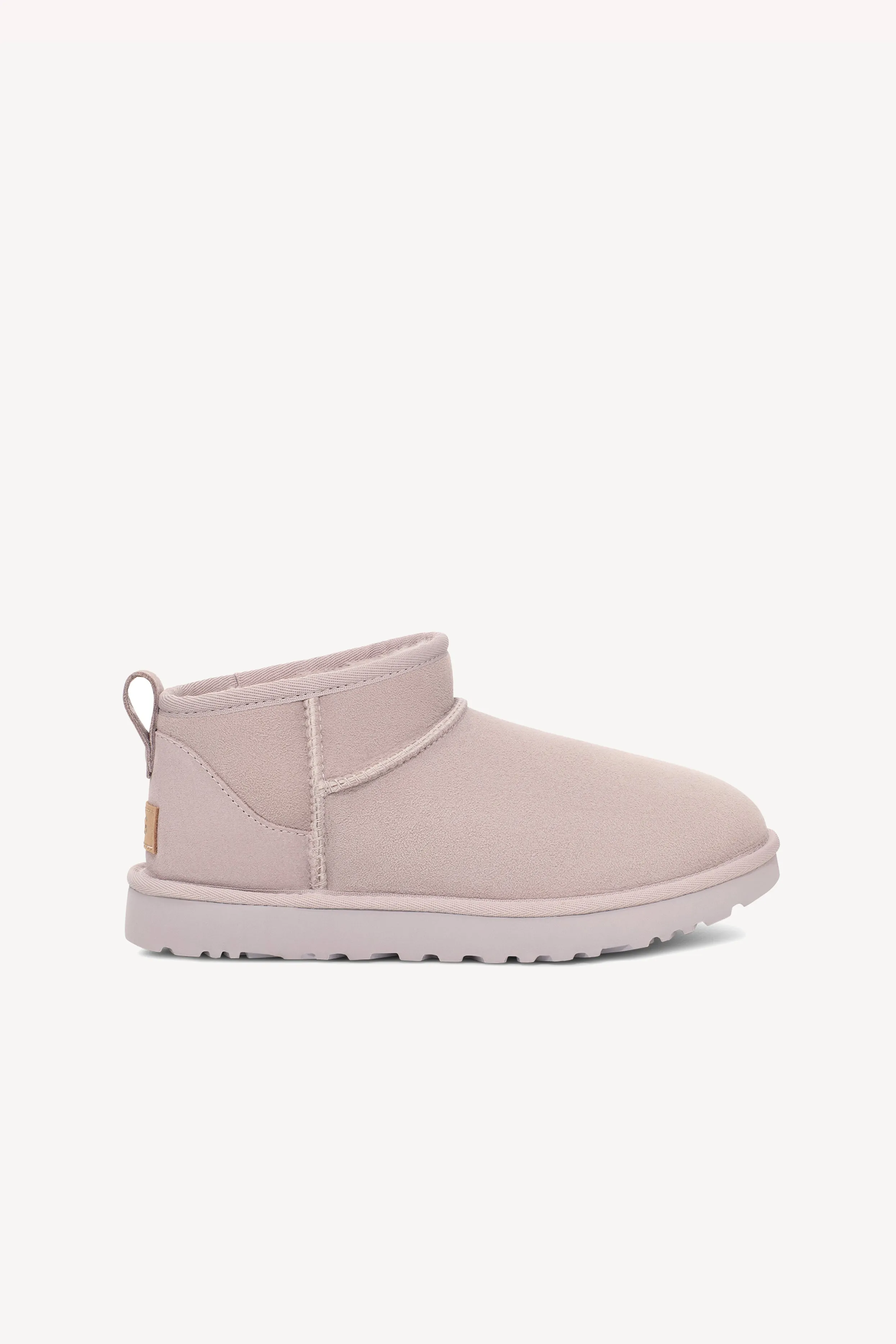 Boots Classic Ultra Mini in Lila