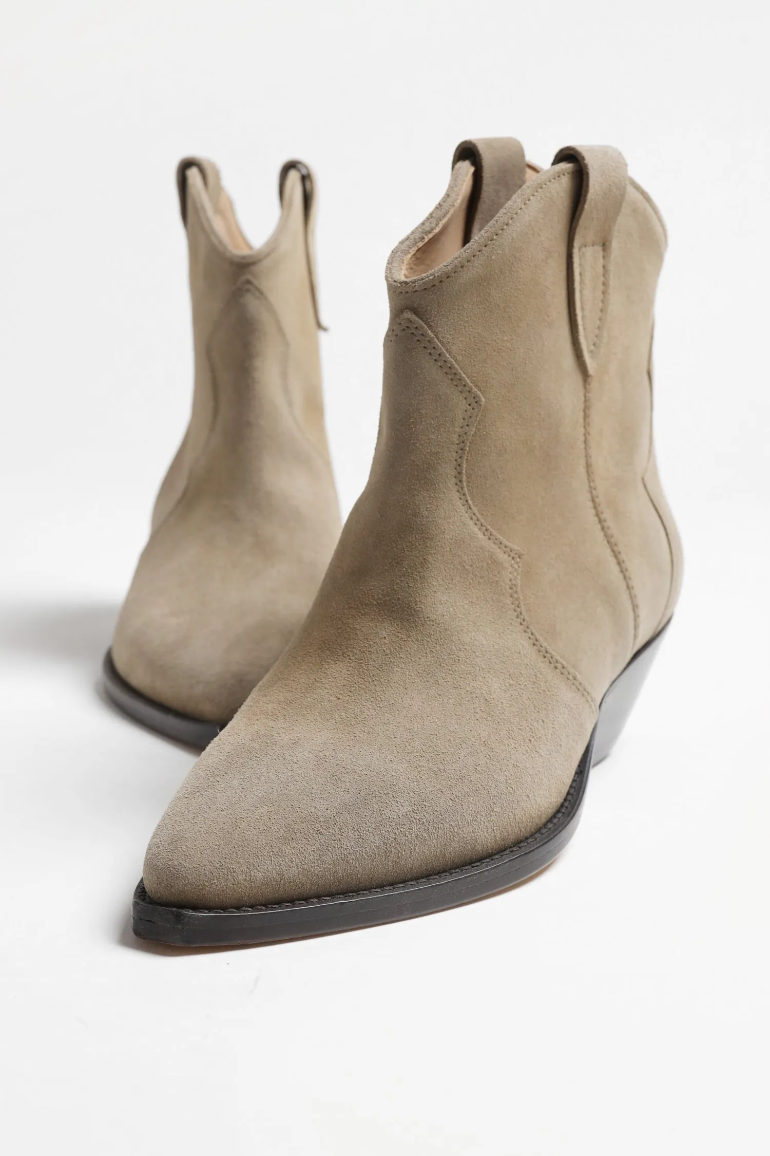 Boots Dewina in Taupe