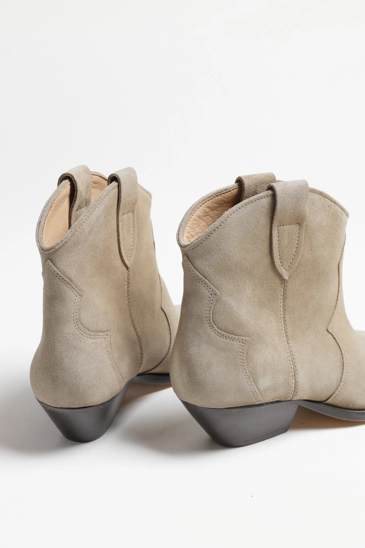 Boots Dewina in Taupe