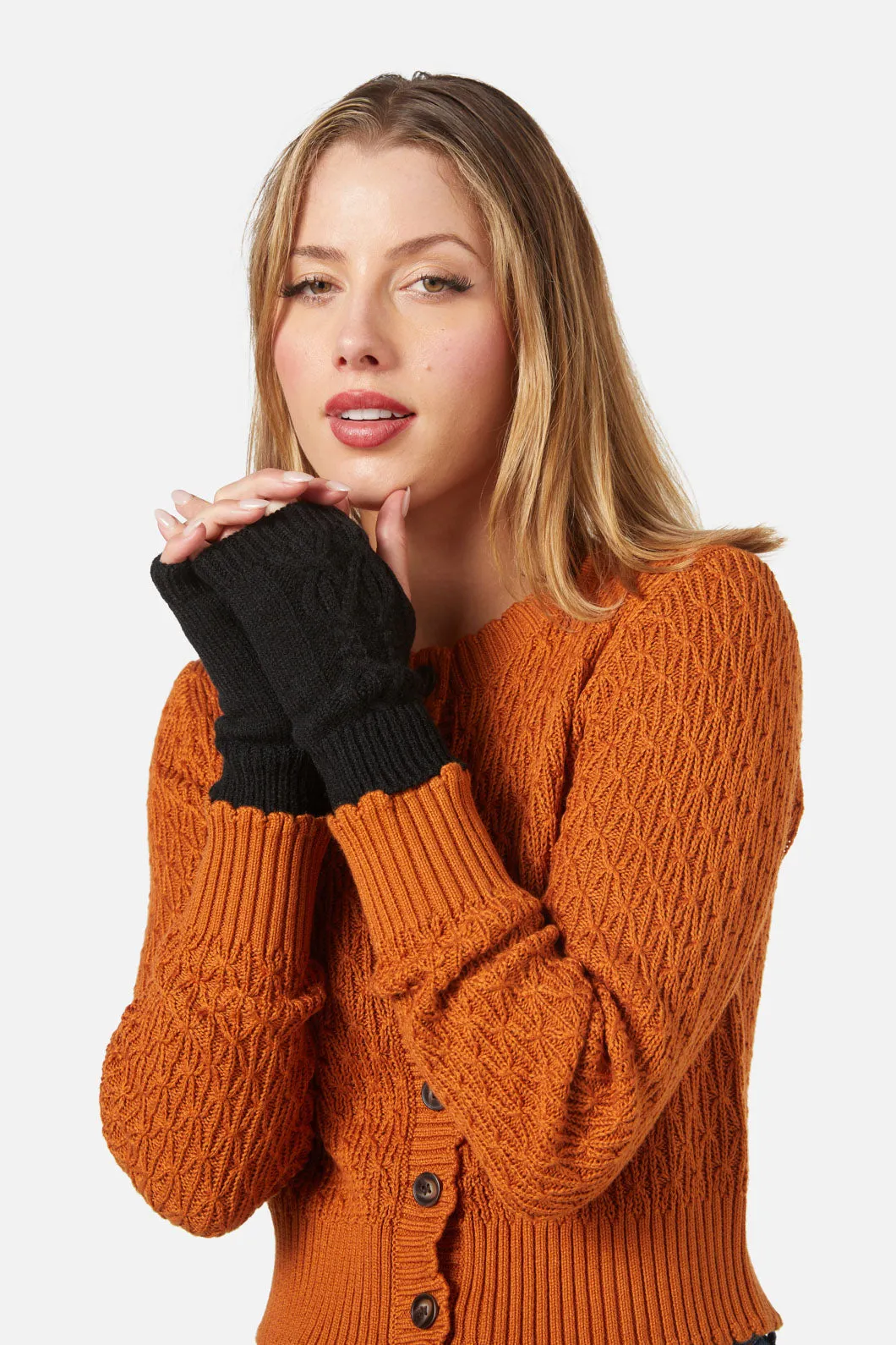 Cable Knit Fingerless Gloves