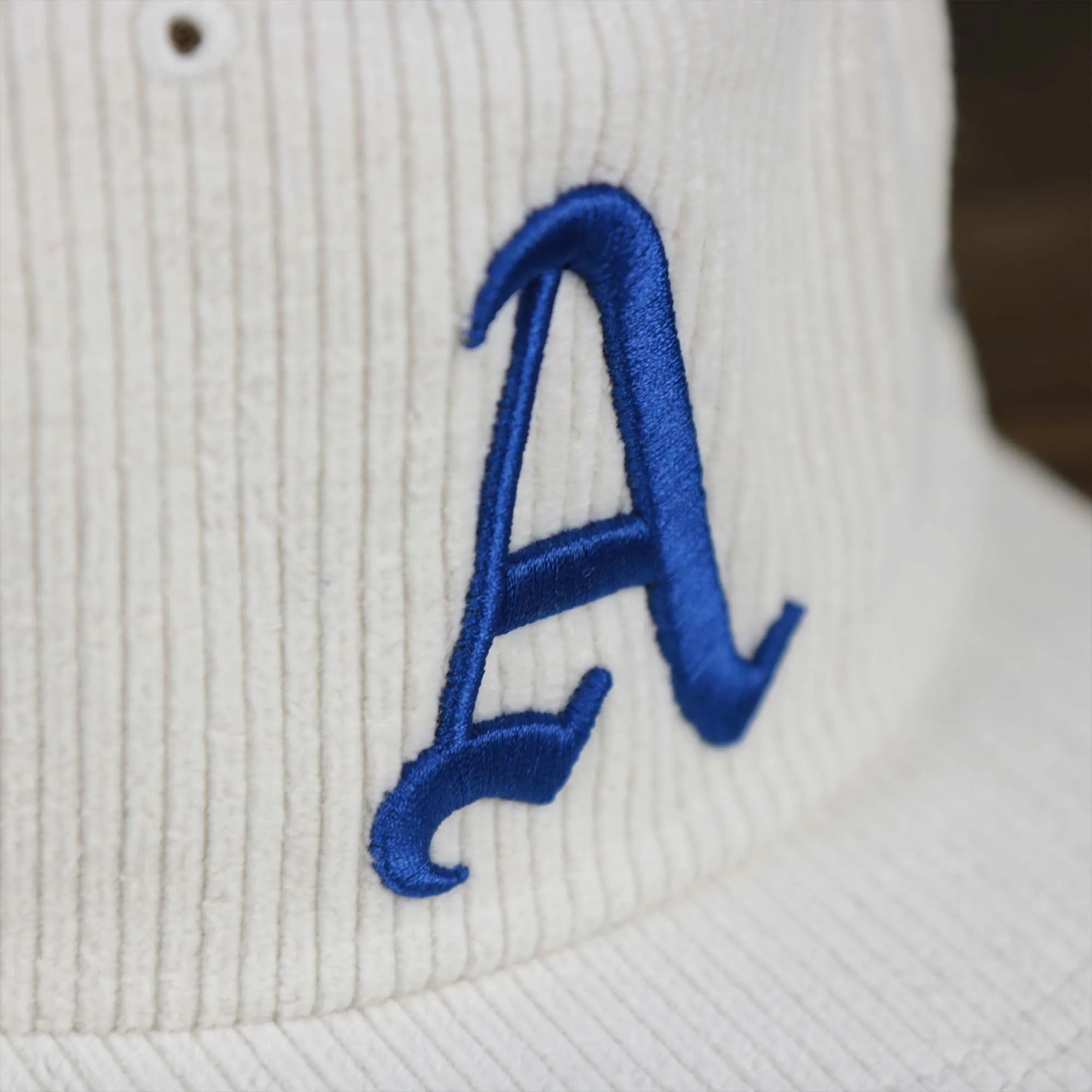 Corduroy Philadelphia Athletics Cooperstown Snapback, 47 Brand, White