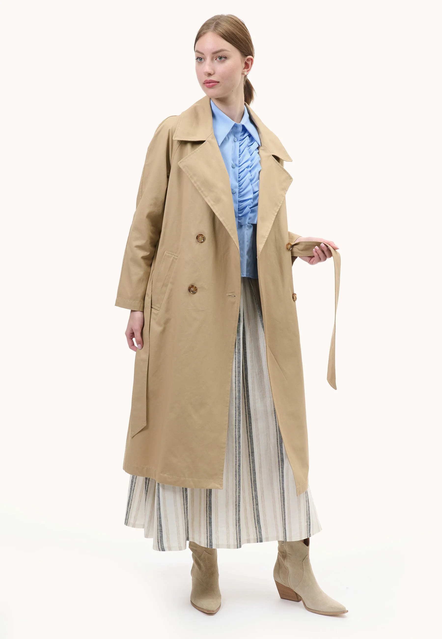 Cotton double-breasted trench coat.