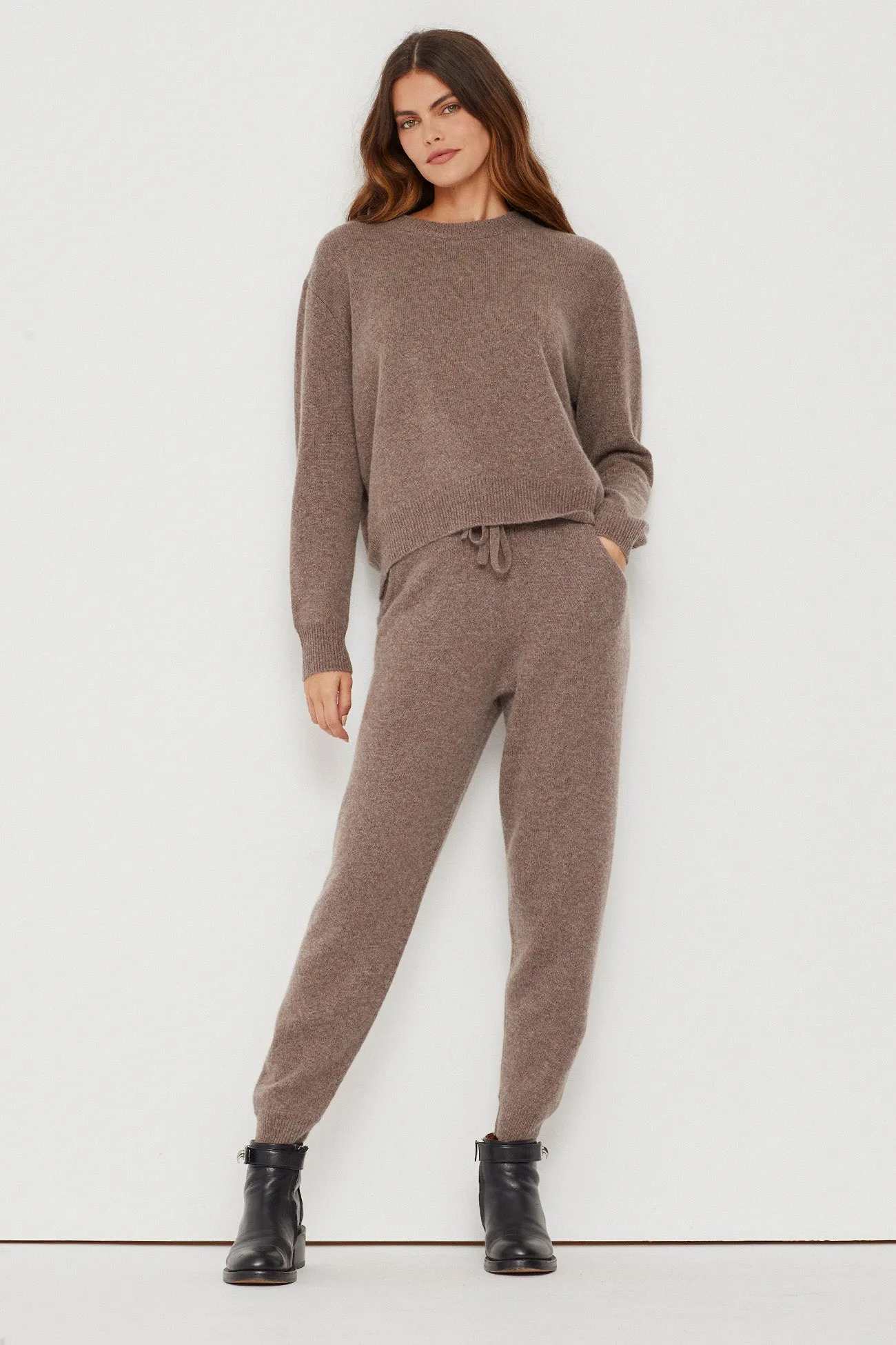 KAIA CREWNECK CASHMERE SWEATER