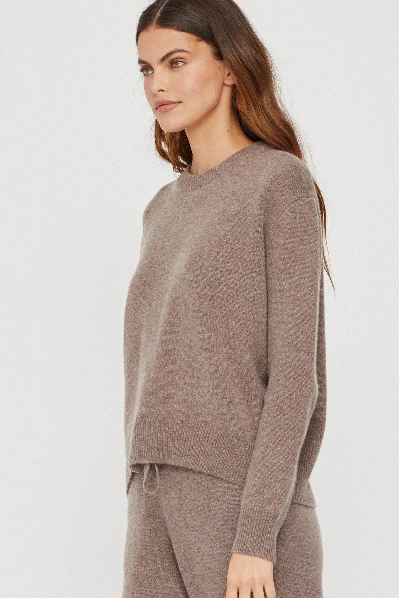 KAIA CREWNECK CASHMERE SWEATER