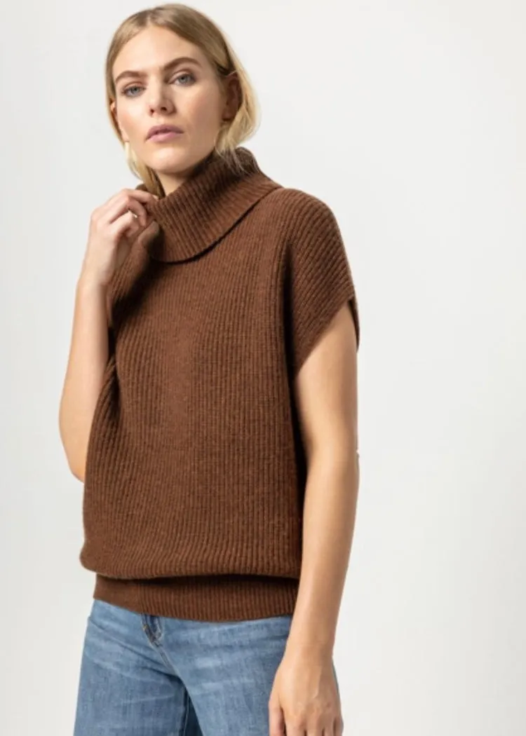 Lilla P | Ribbed Turtleneck Sweater