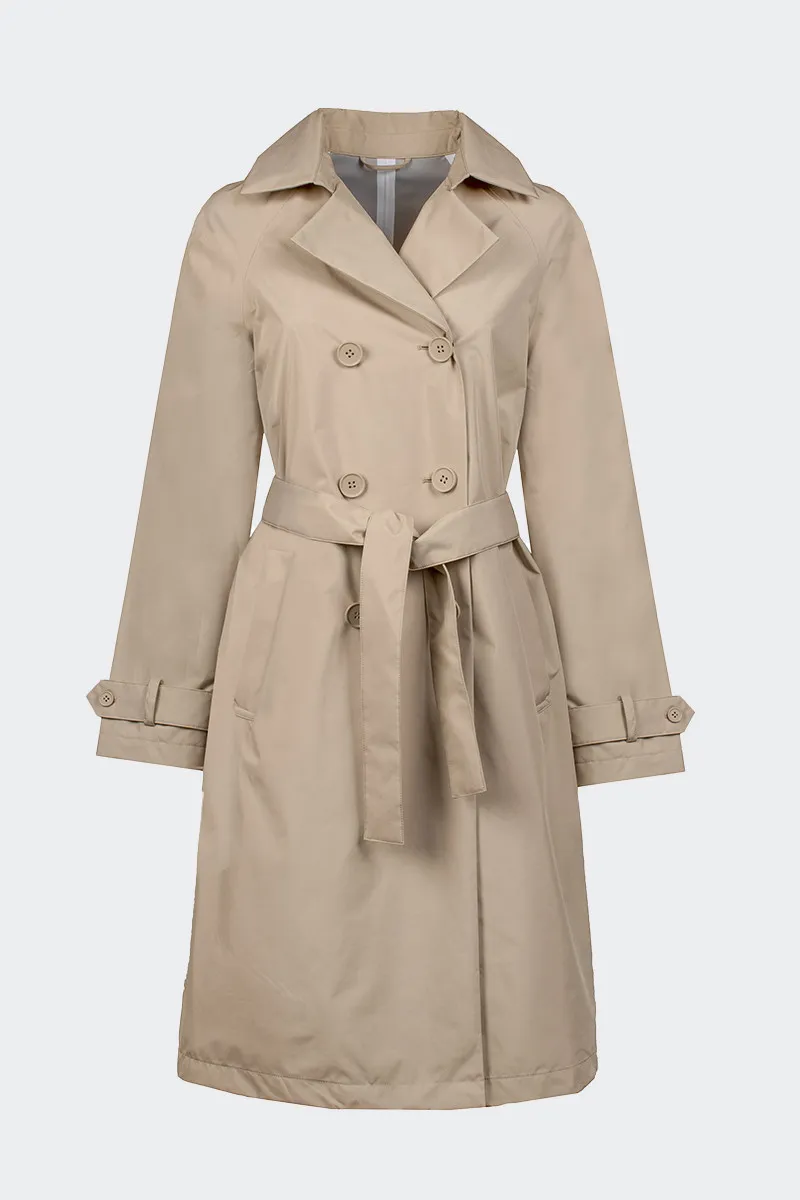 Long trench coat with beige belt