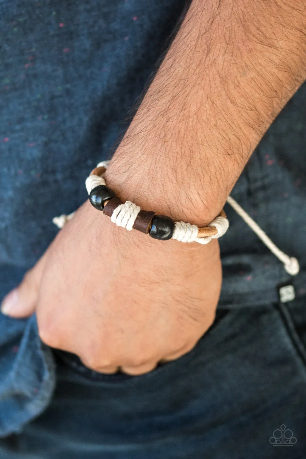 Paparazzi Urban Bracelet in Black - Backwoods