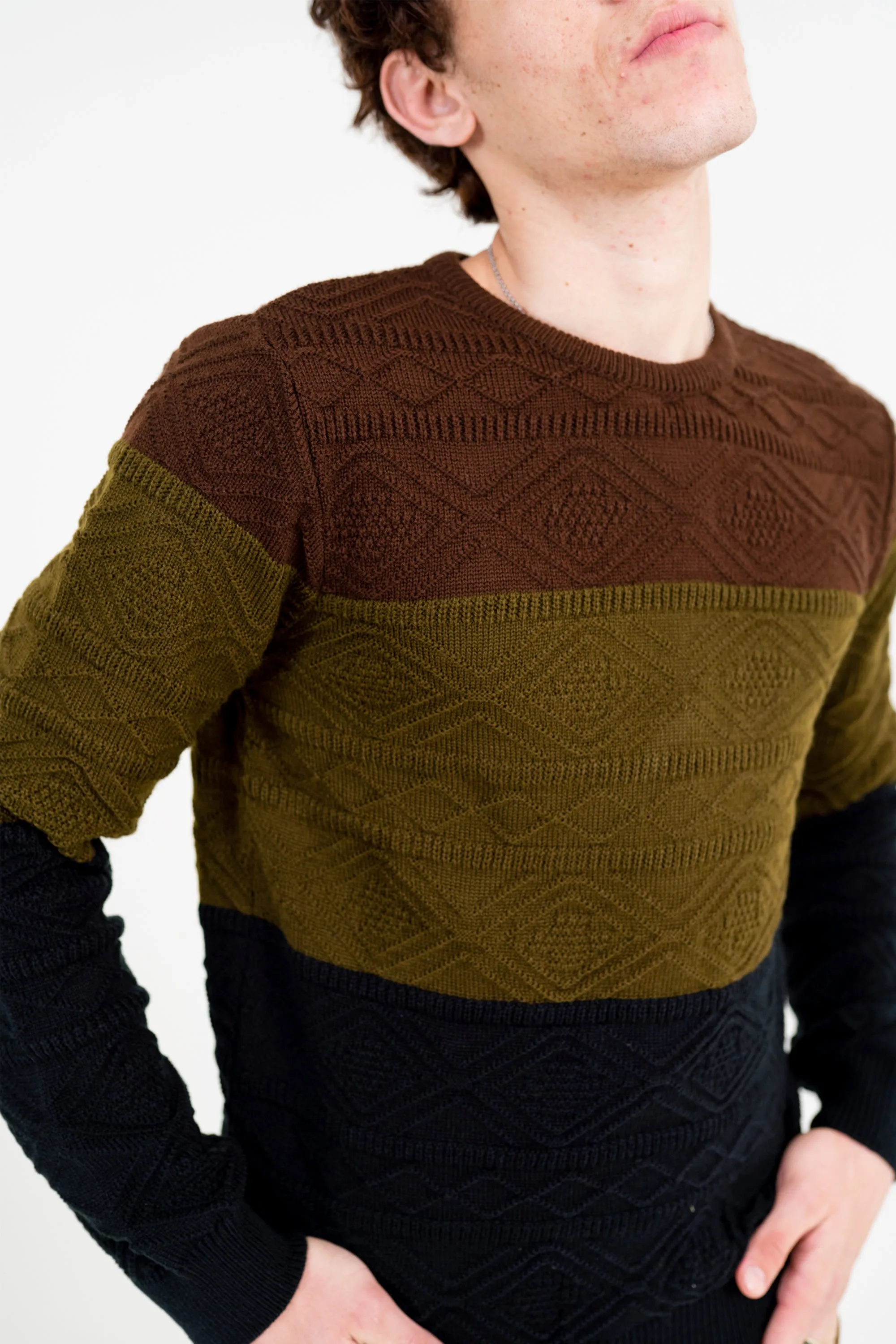 Pattern Cable Knit Sweater