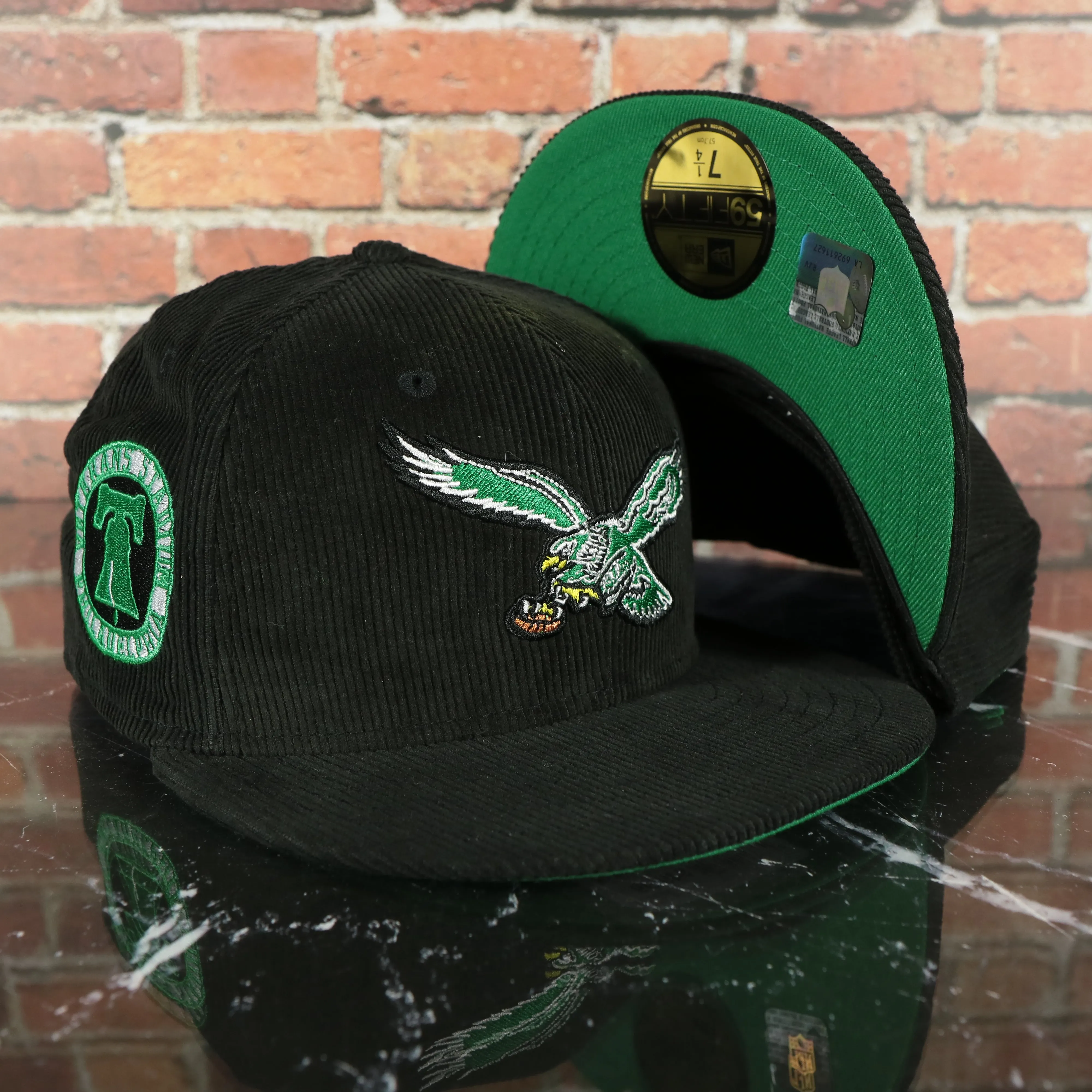 Philadelphia Eagles Veterans Stadium Side Patch Cap | Corduroy Fitted | Kelly Green Bottom