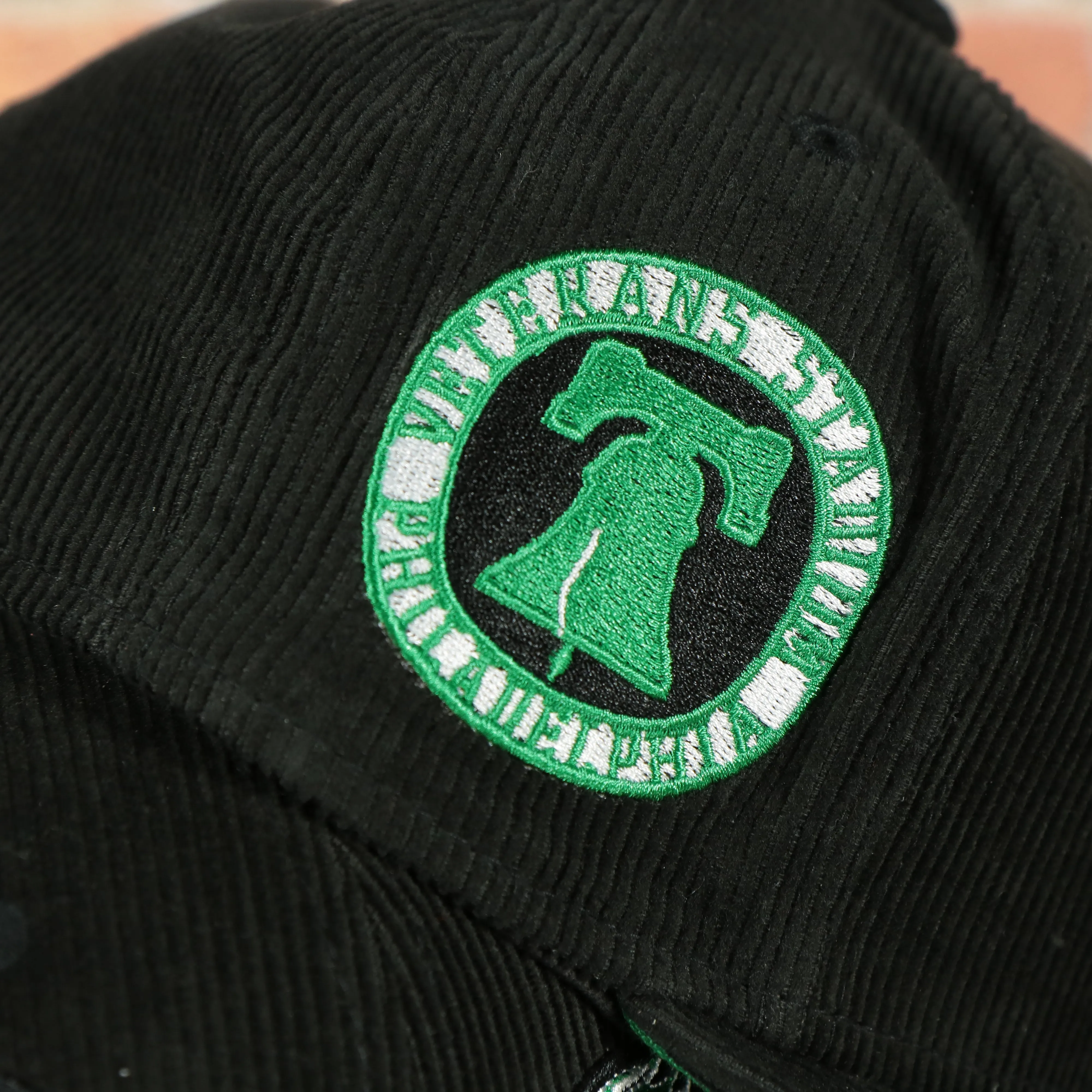 Philadelphia Eagles Veterans Stadium Side Patch Cap | Corduroy Fitted | Kelly Green Bottom