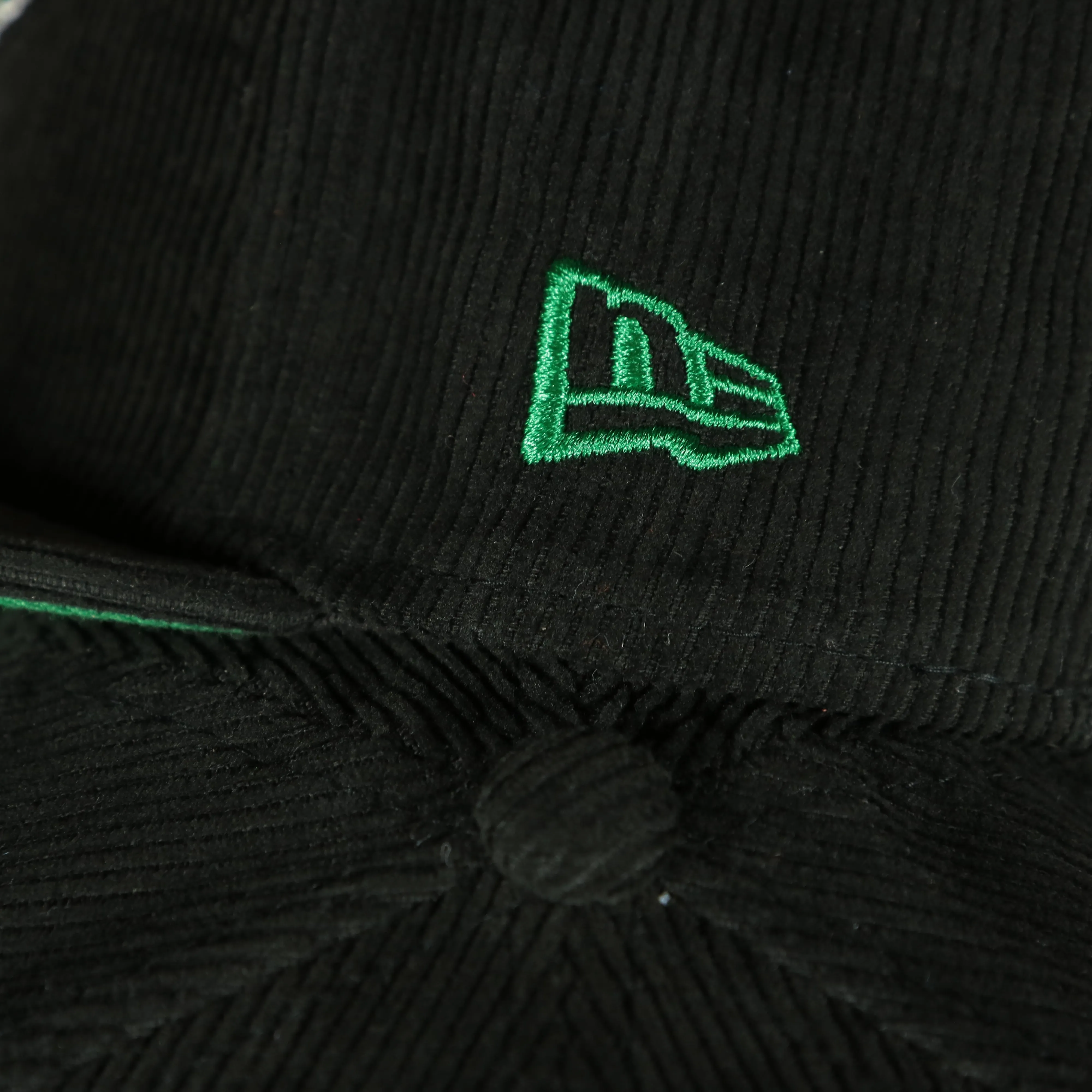 Philadelphia Eagles Veterans Stadium Side Patch Cap | Corduroy Fitted | Kelly Green Bottom