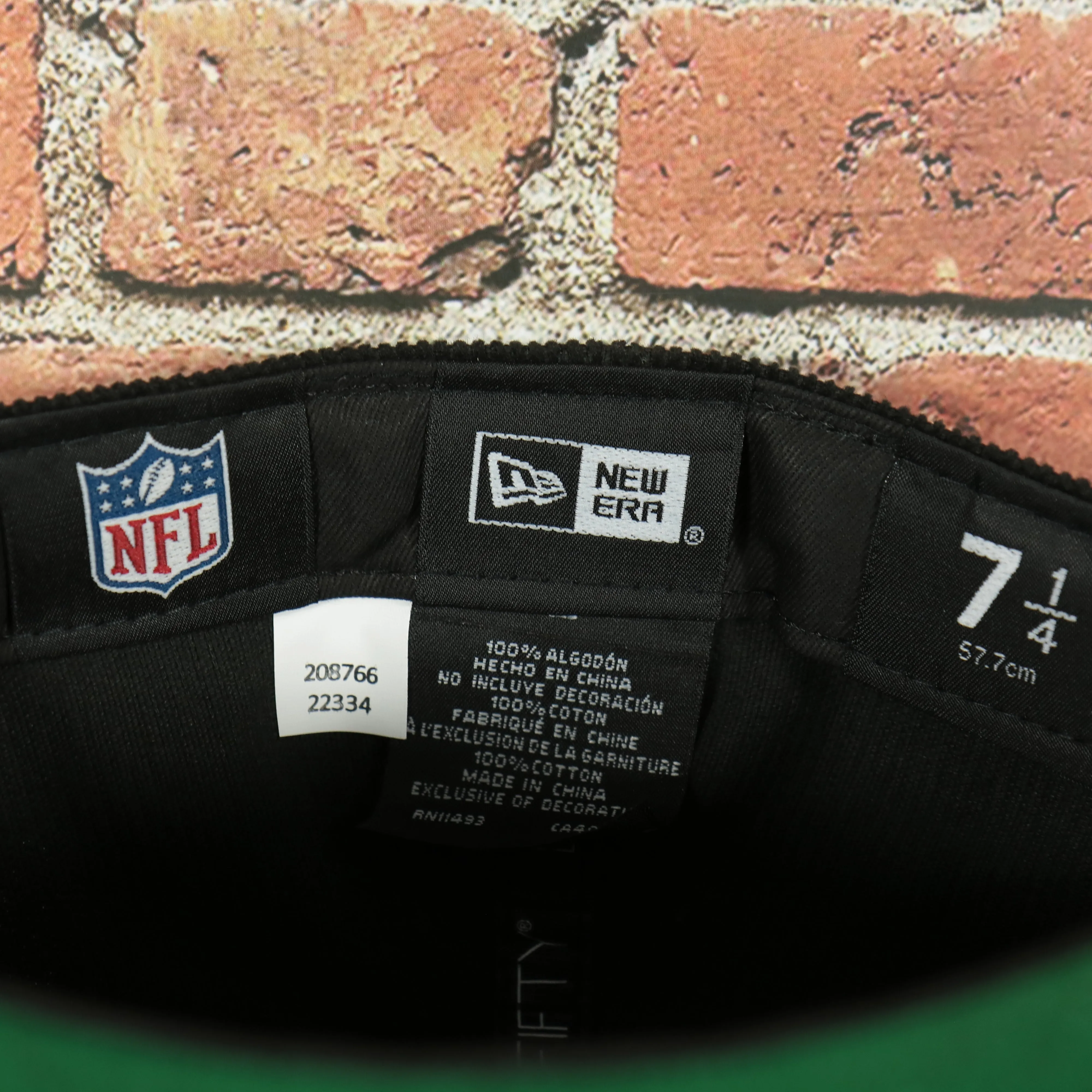 Philadelphia Eagles Veterans Stadium Side Patch Cap | Corduroy Fitted | Kelly Green Bottom