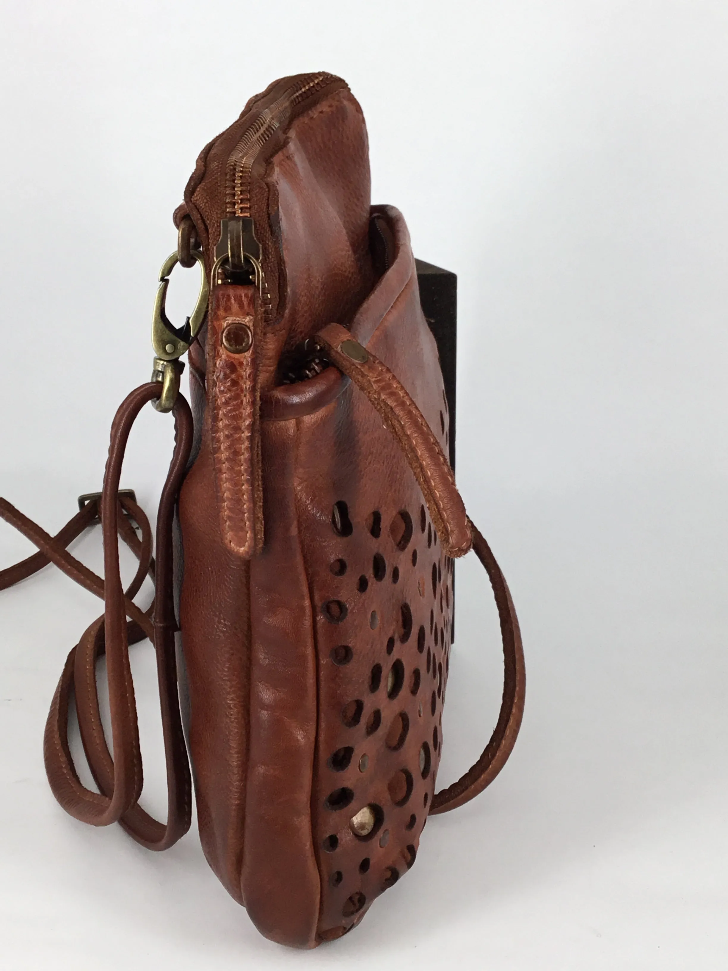 Rugged Hide Paula Leather Handbag - Buy Online Now