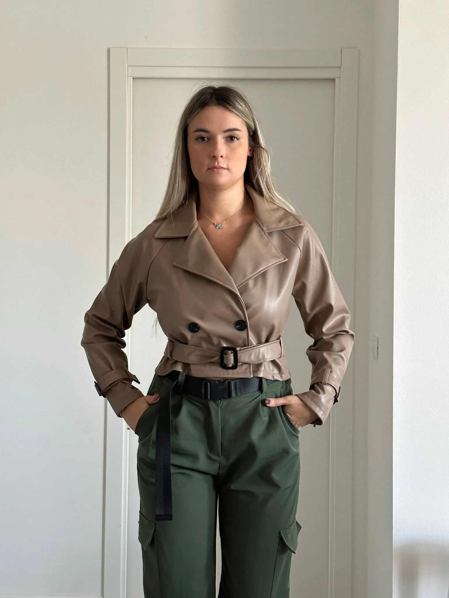 Short trench coat VOGUE