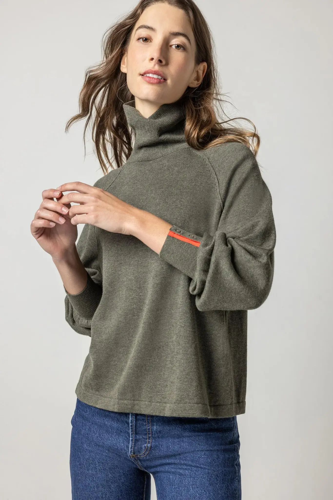 SNAP CUFF TURTLENECK SWEATER