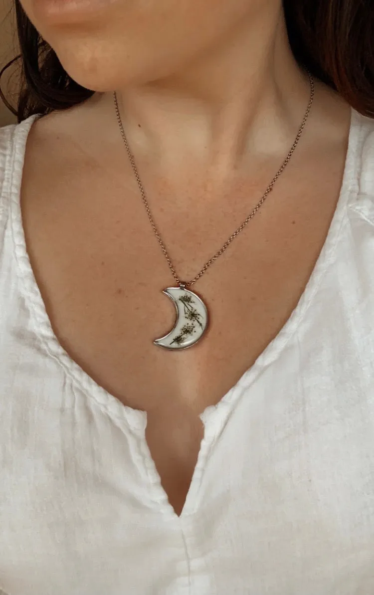 Snow Moon Necklace - Result: Elegant Silver Snow Moon Pendant Necklace - Limited Edition