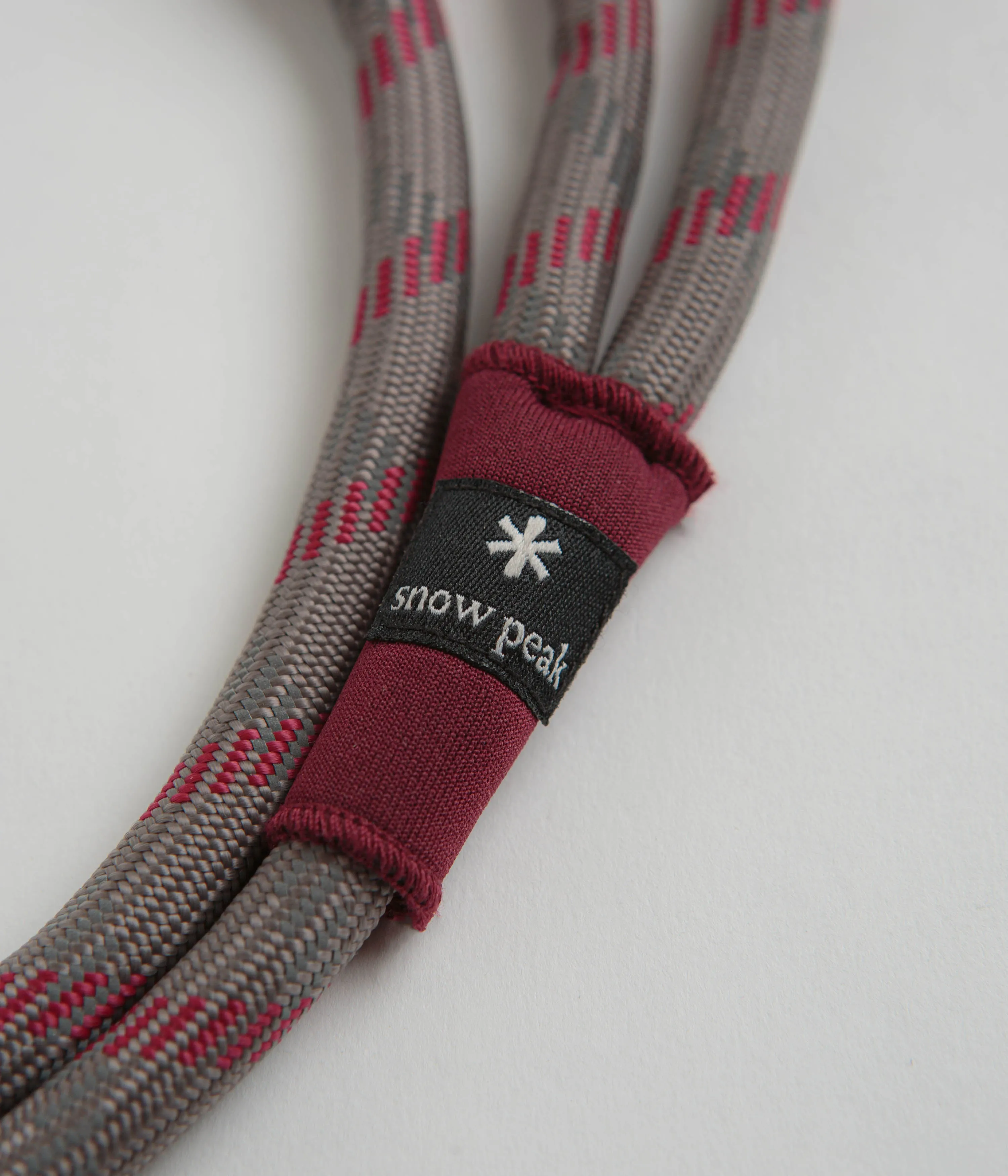 Snow Peak Rope Dog Lead - Grey/Red