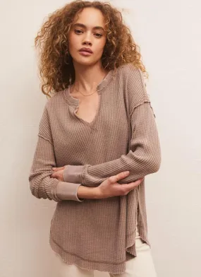 Thermal Top made of Driftwood - Buy now for cozy and trendy look.