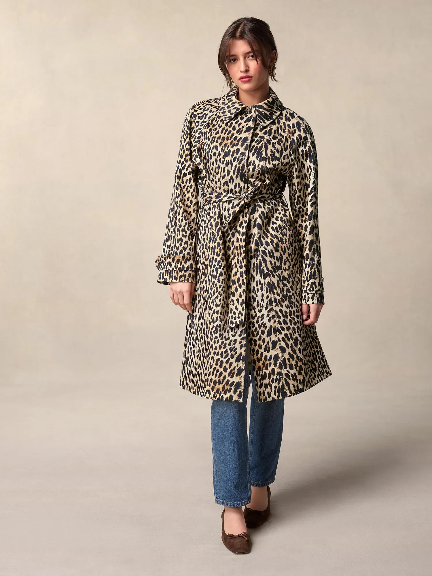 Trench Finn - Google SEO Result: Explore the Latest Collection of Trench Finn Pieces for Your Wardrobe