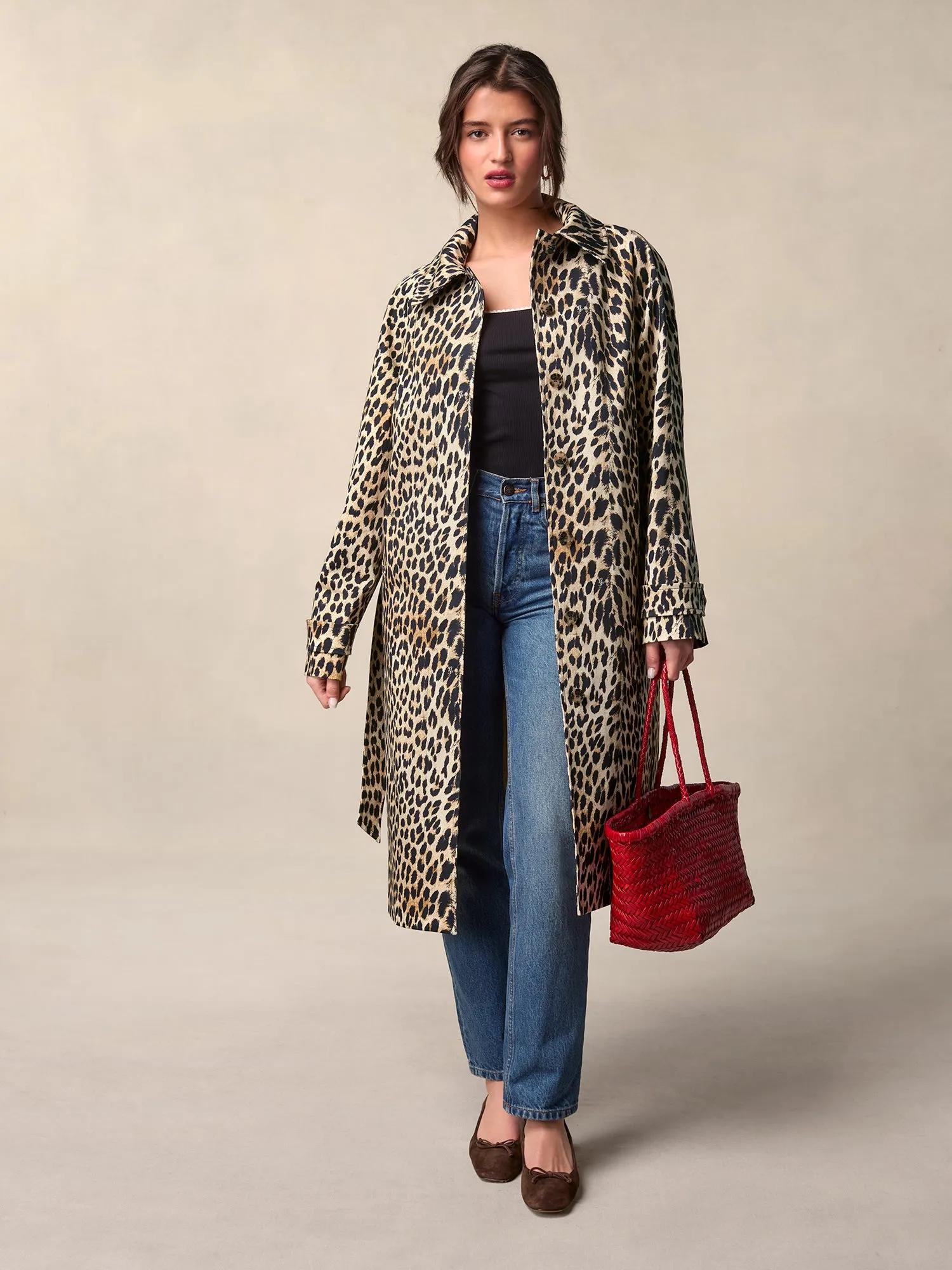 Trench Finn - Google SEO Result: Explore the Latest Collection of Trench Finn Pieces for Your Wardrobe